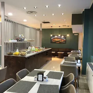 *** Hotel Oasi Village Italien