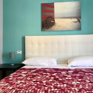 Frühstückspension 110 -guesthouse-, Bari