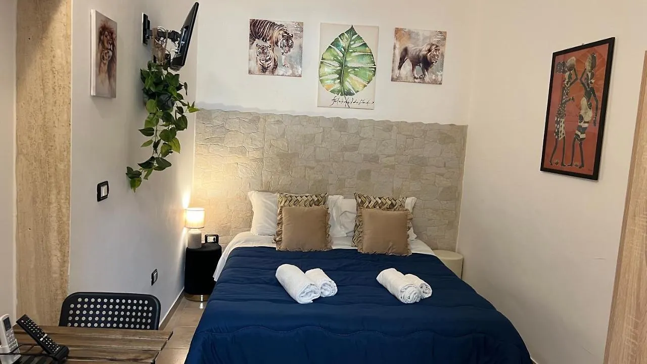 Faro'S Room Bari Italy
